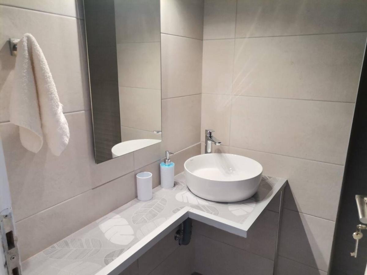 Blue Central Apt 10 Min To The Port/ Wash Machine Lavrion Luaran gambar